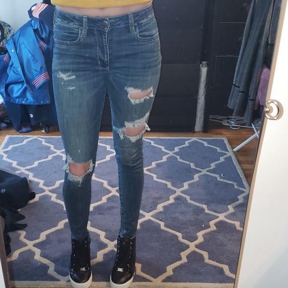 American Eagle Jeans - Picture 4 of 4
